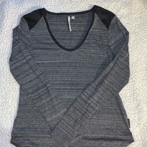 CALVIN KLEIN | Grey & Black Long Sleeve Top